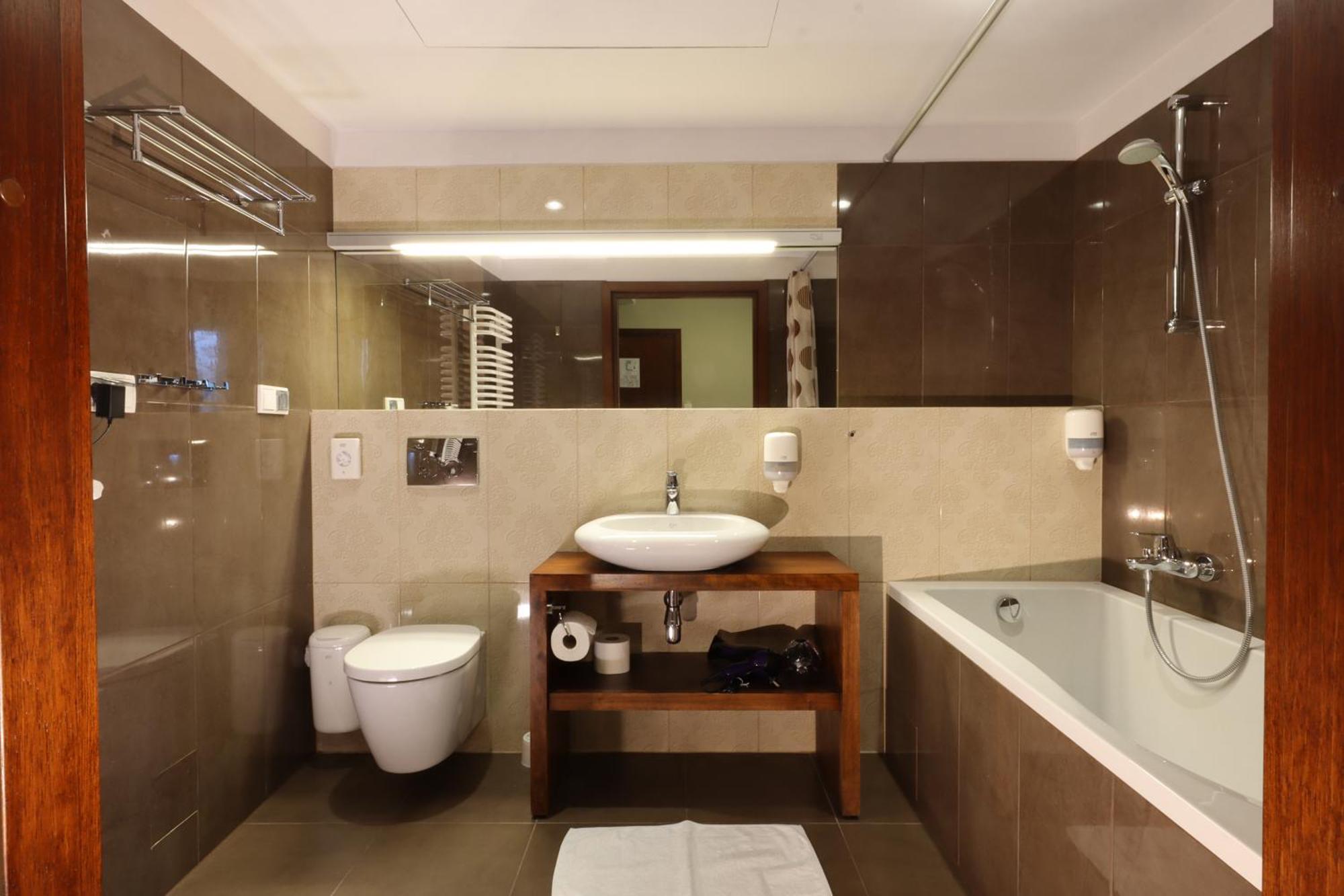 Deluxe Family Suite